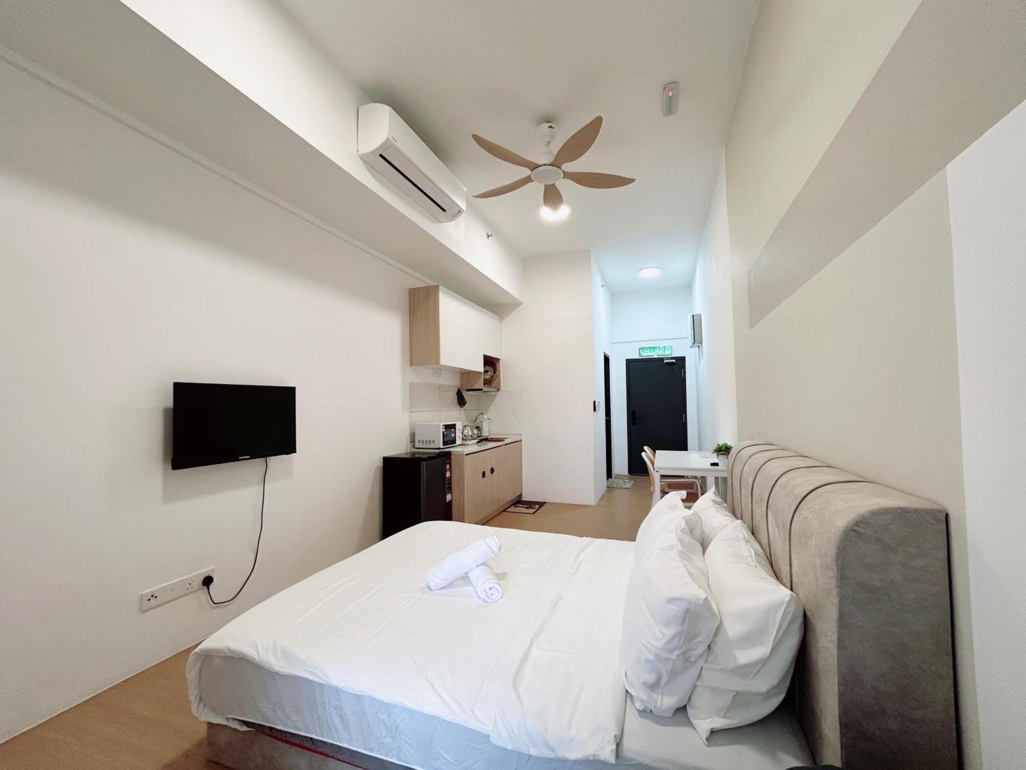 Edusentral By Manhattan Group Apartment