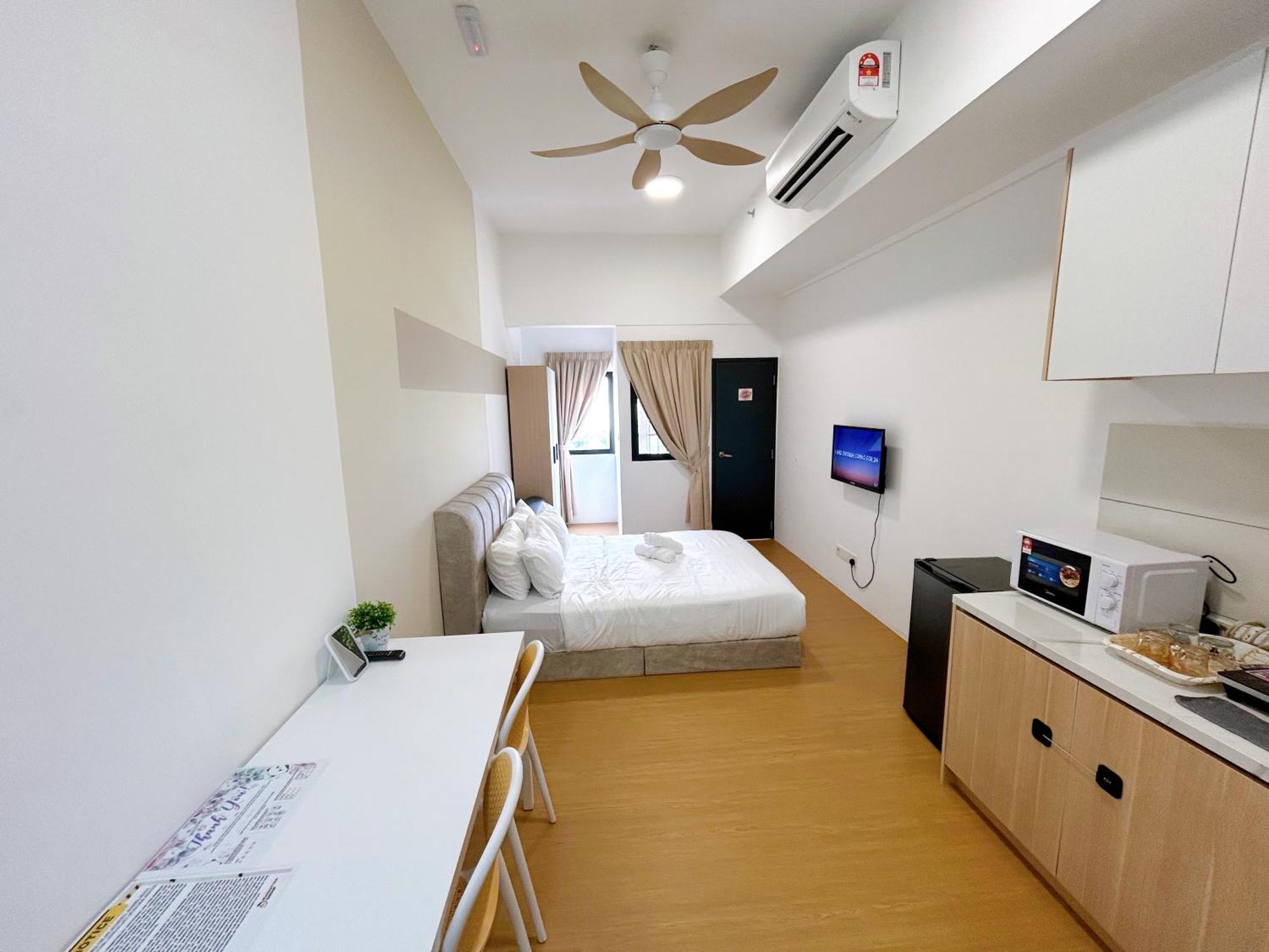 Apartment Edusentral By Manhattan Group *