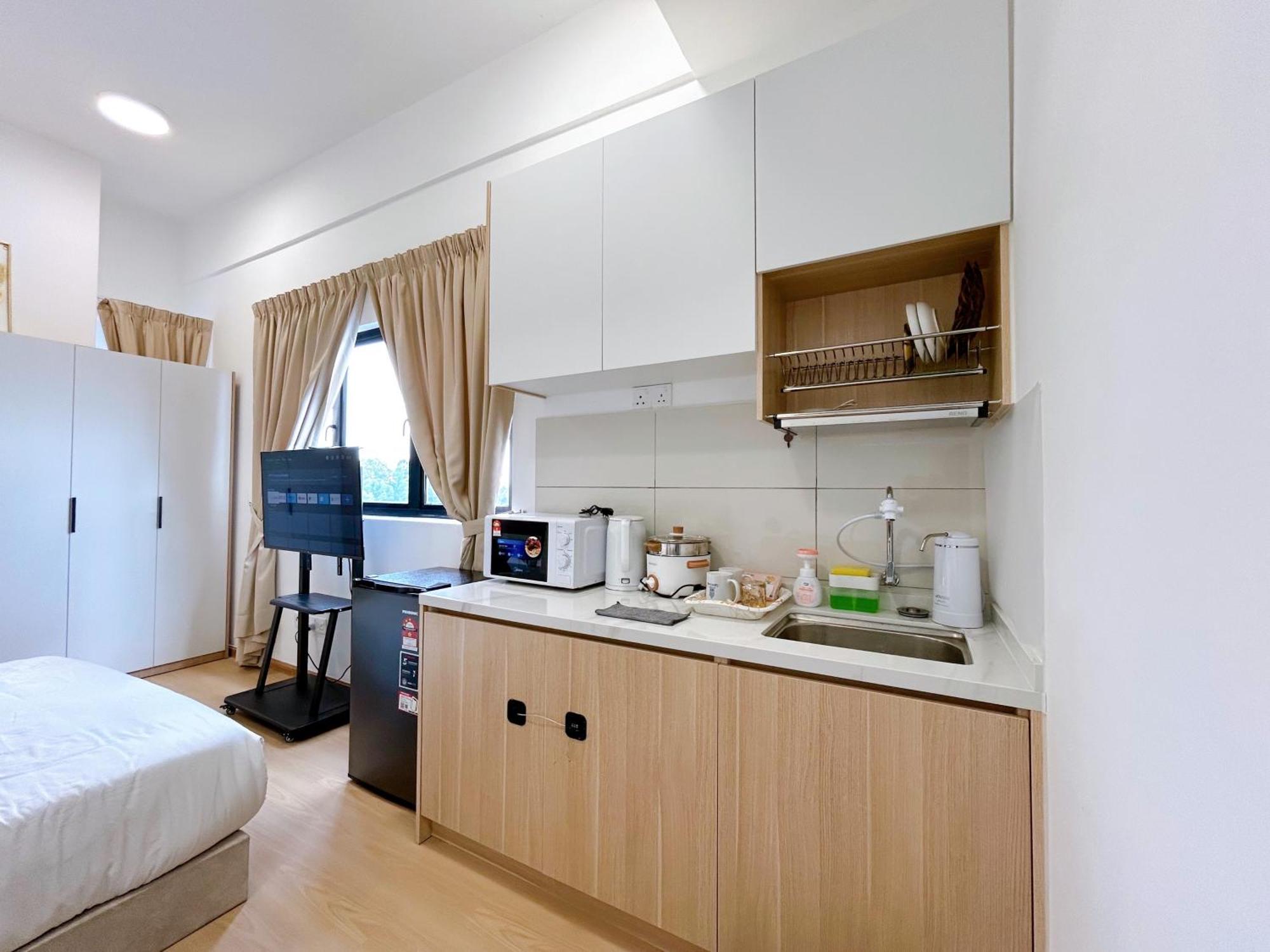 Edusentral By Manhattan Group *