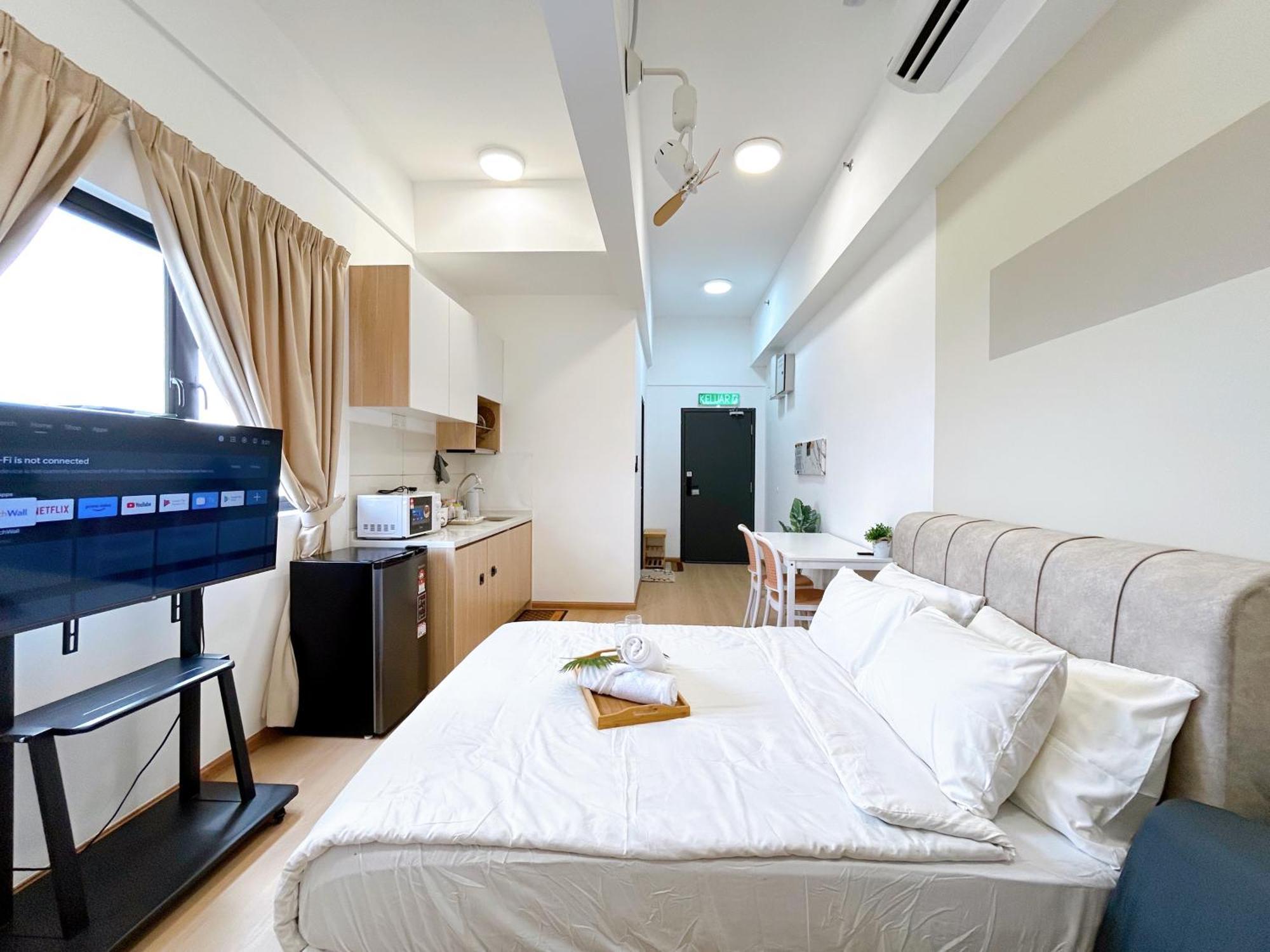 Edusentral By Manhattan Group Apartment