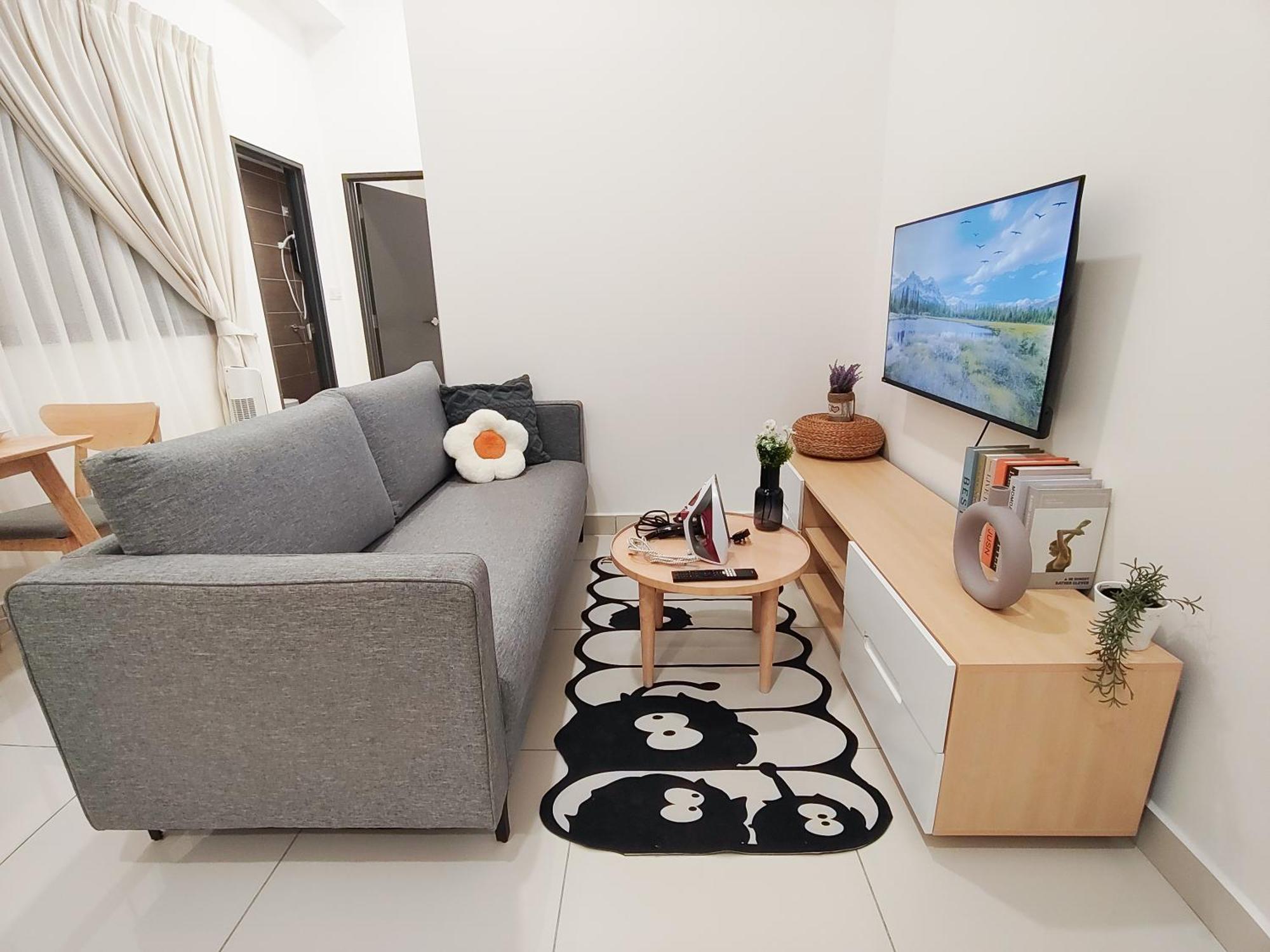 Edusentral By Manhattan Group Apartment
